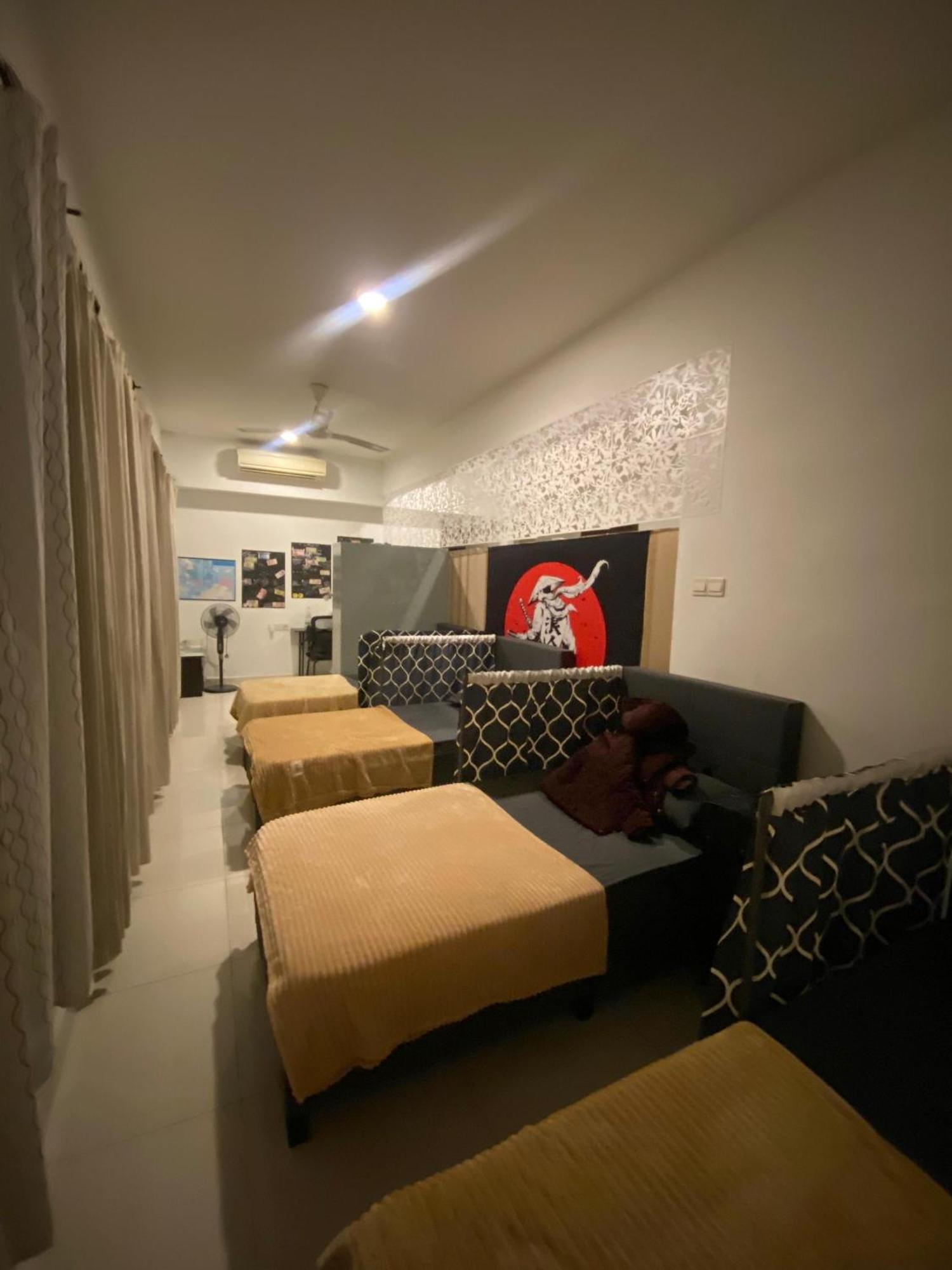Regalia Bestfriend Hostel 吉隆坡 外观 照片