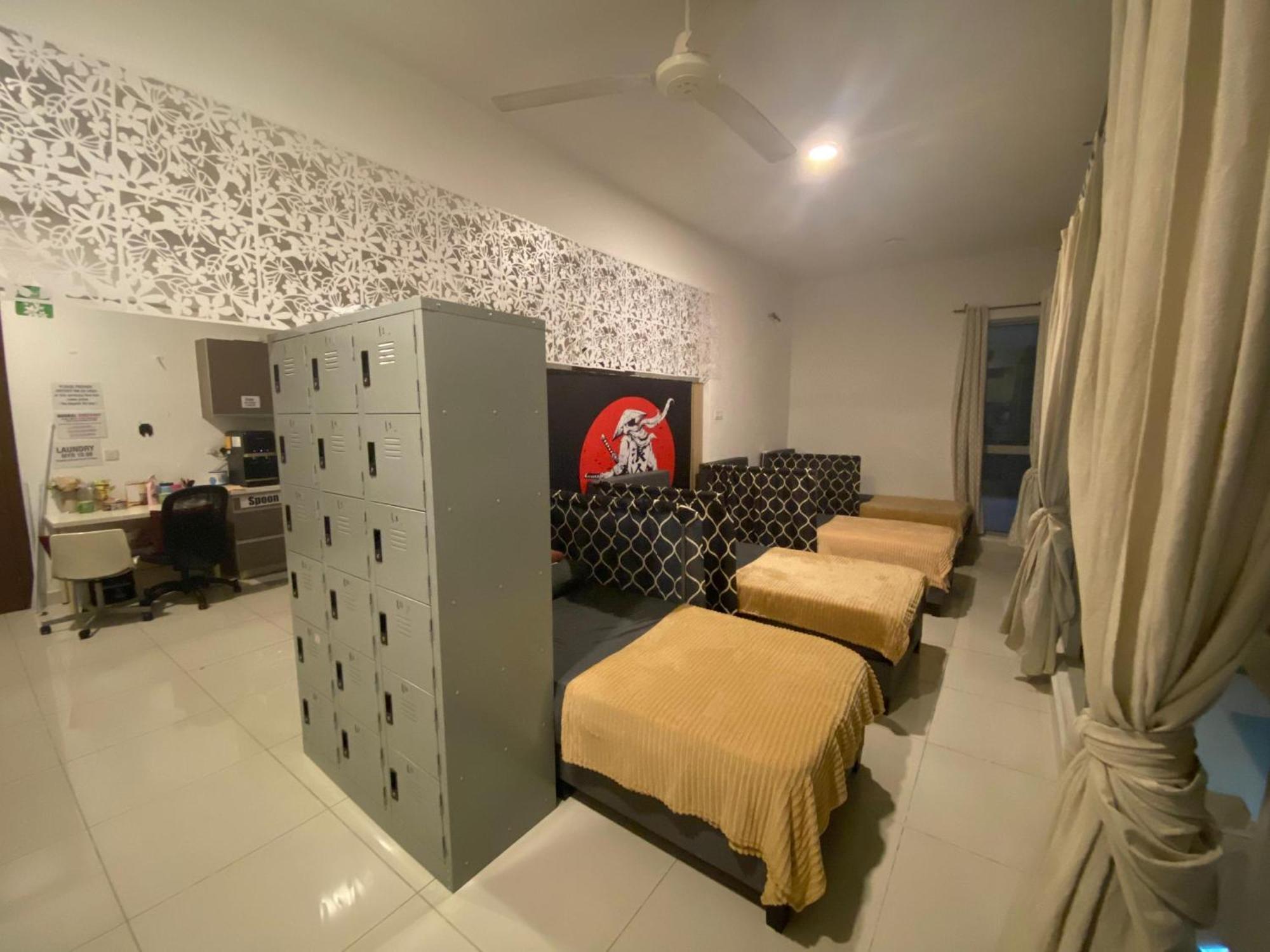 Regalia Bestfriend Hostel 吉隆坡 外观 照片
